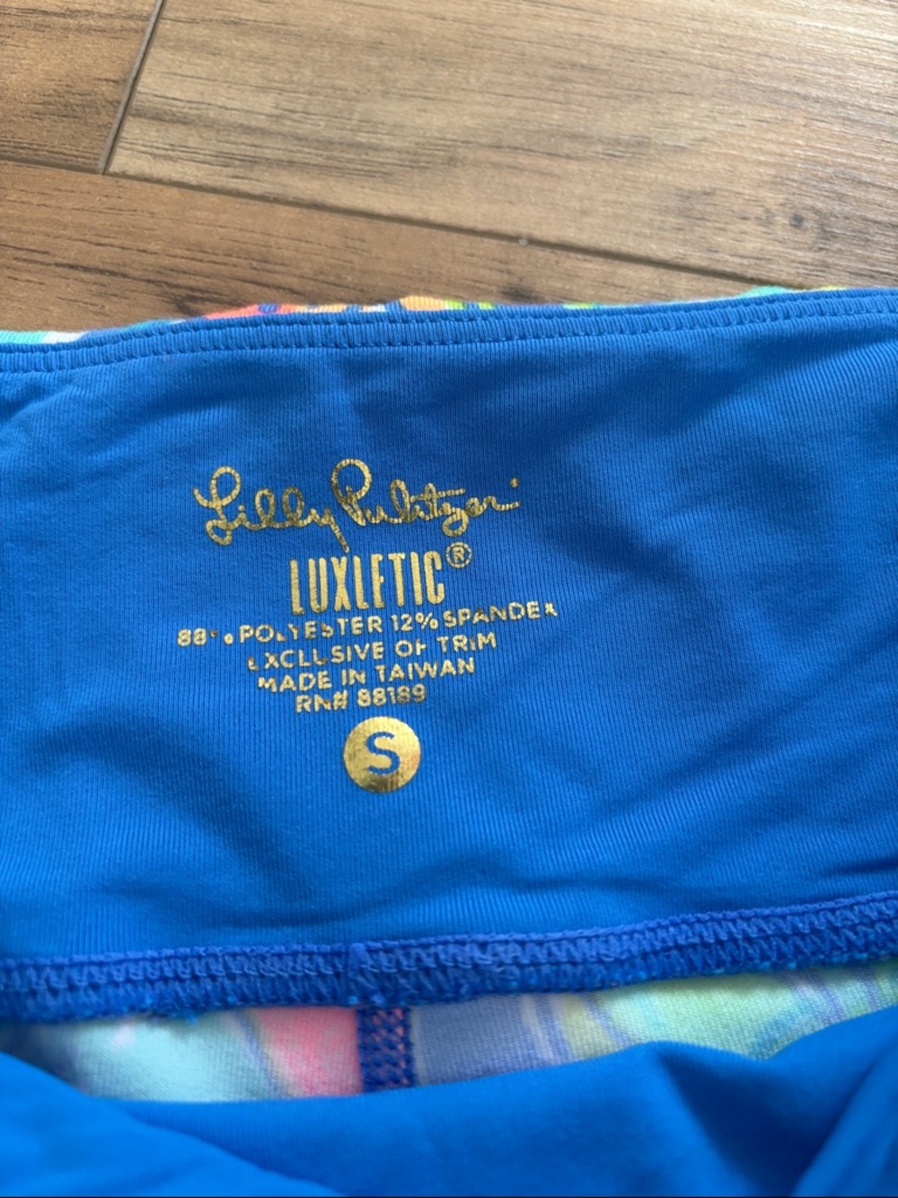 Lilly Pulitzer Luxletic legging - Picture 3 of 3